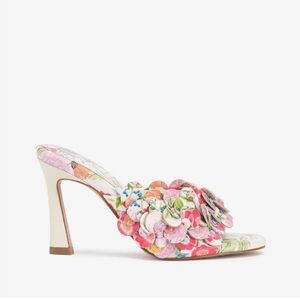 NWT - in original box with original wrapping including cardboard in shoe arch.